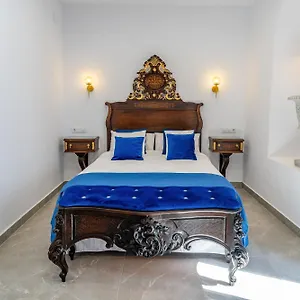 Casa De La Senora Bed & Breakfast