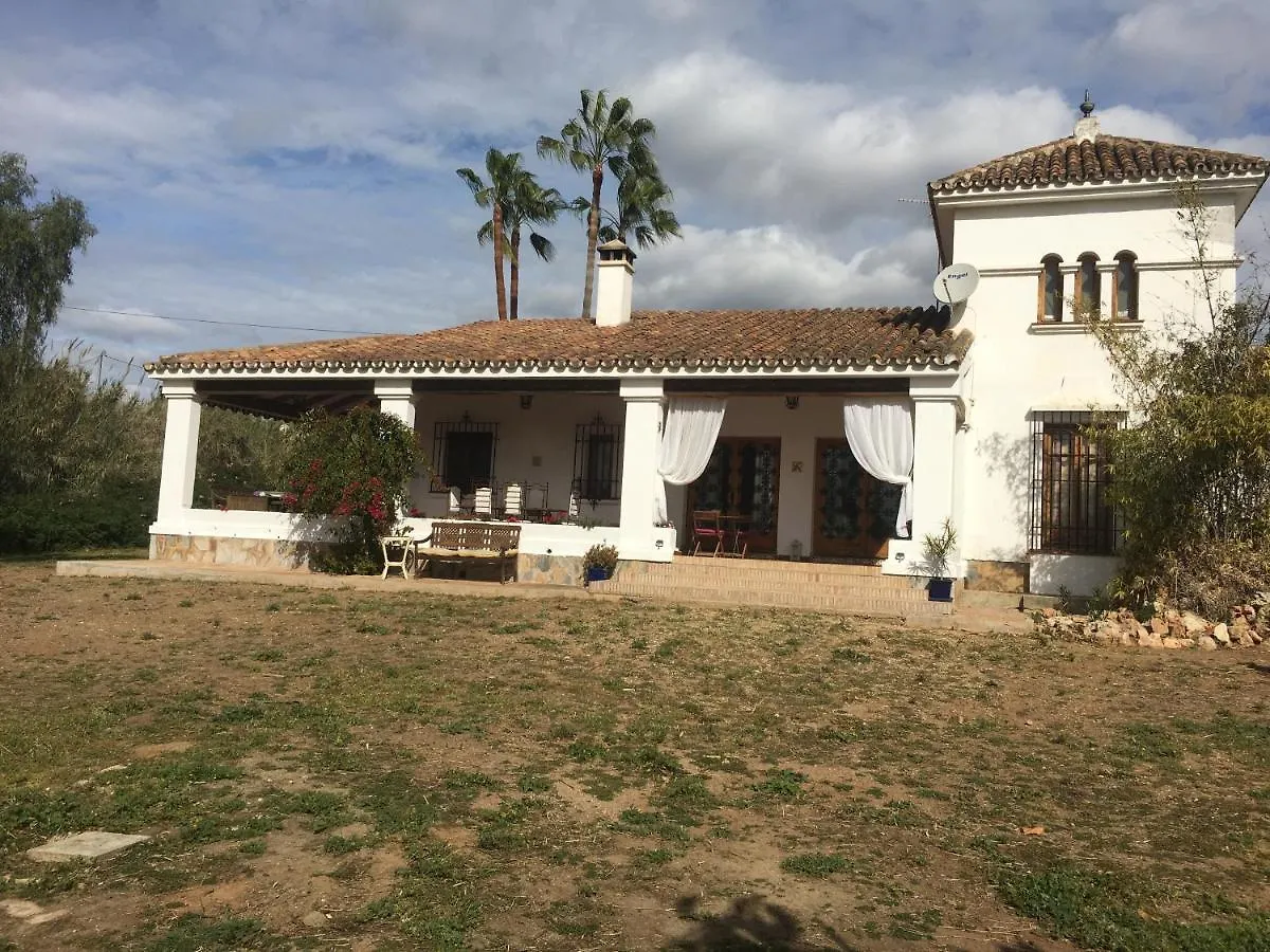 Bed & Breakfast Casa Rural Paloma Benajarafe