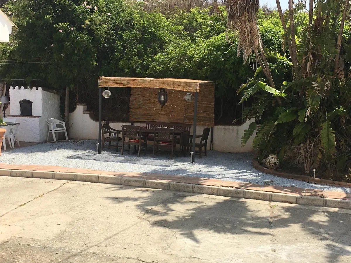Bed & Breakfast Casa Rural Paloma Benajarafe